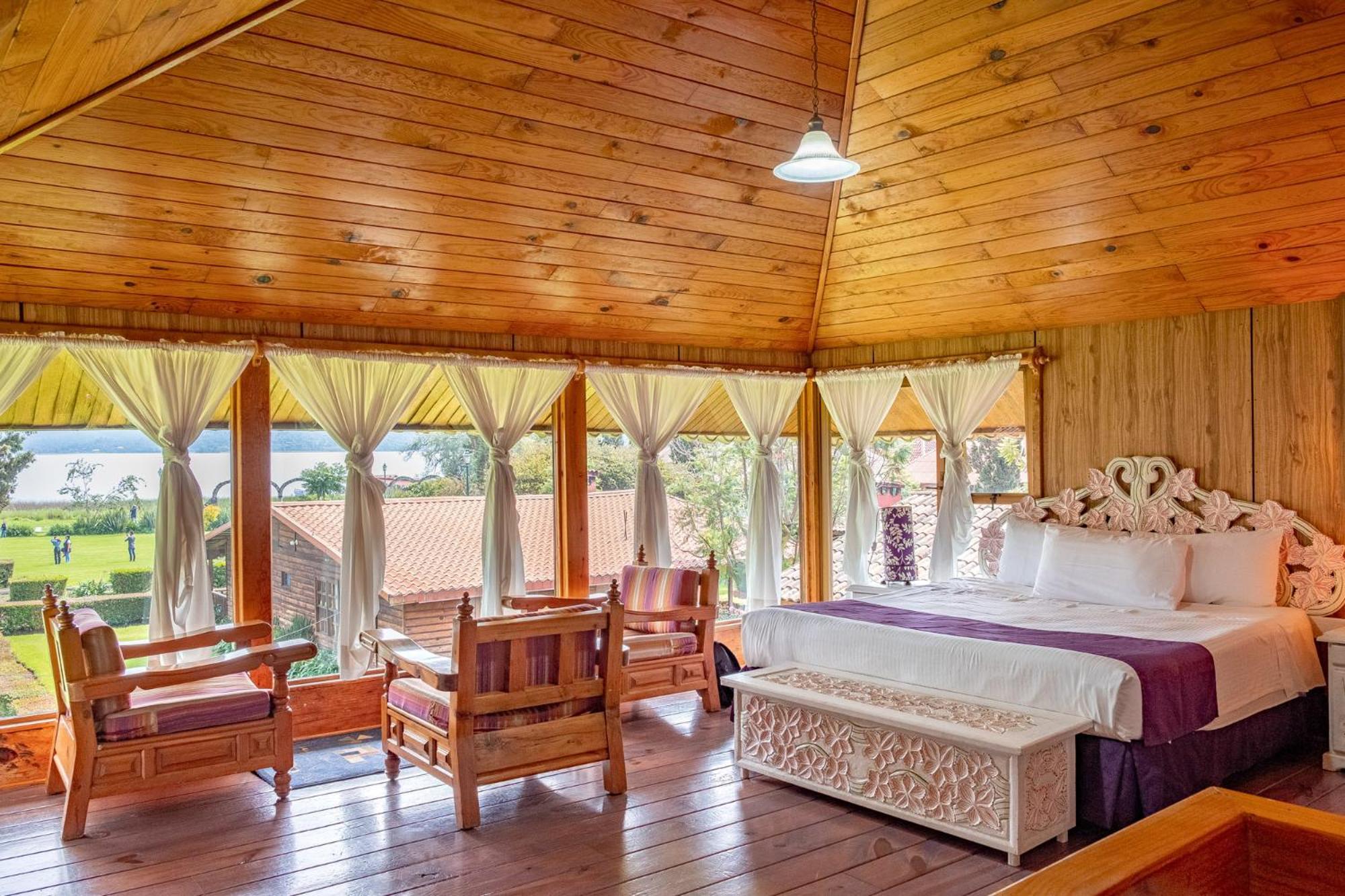 Zirahuen Forest And Resort Екстер'єр фото