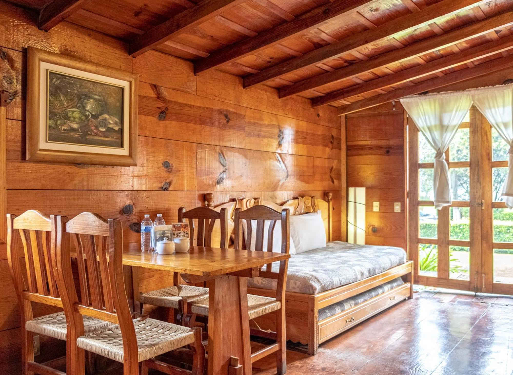 Zirahuen Forest And Resort Екстер'єр фото
