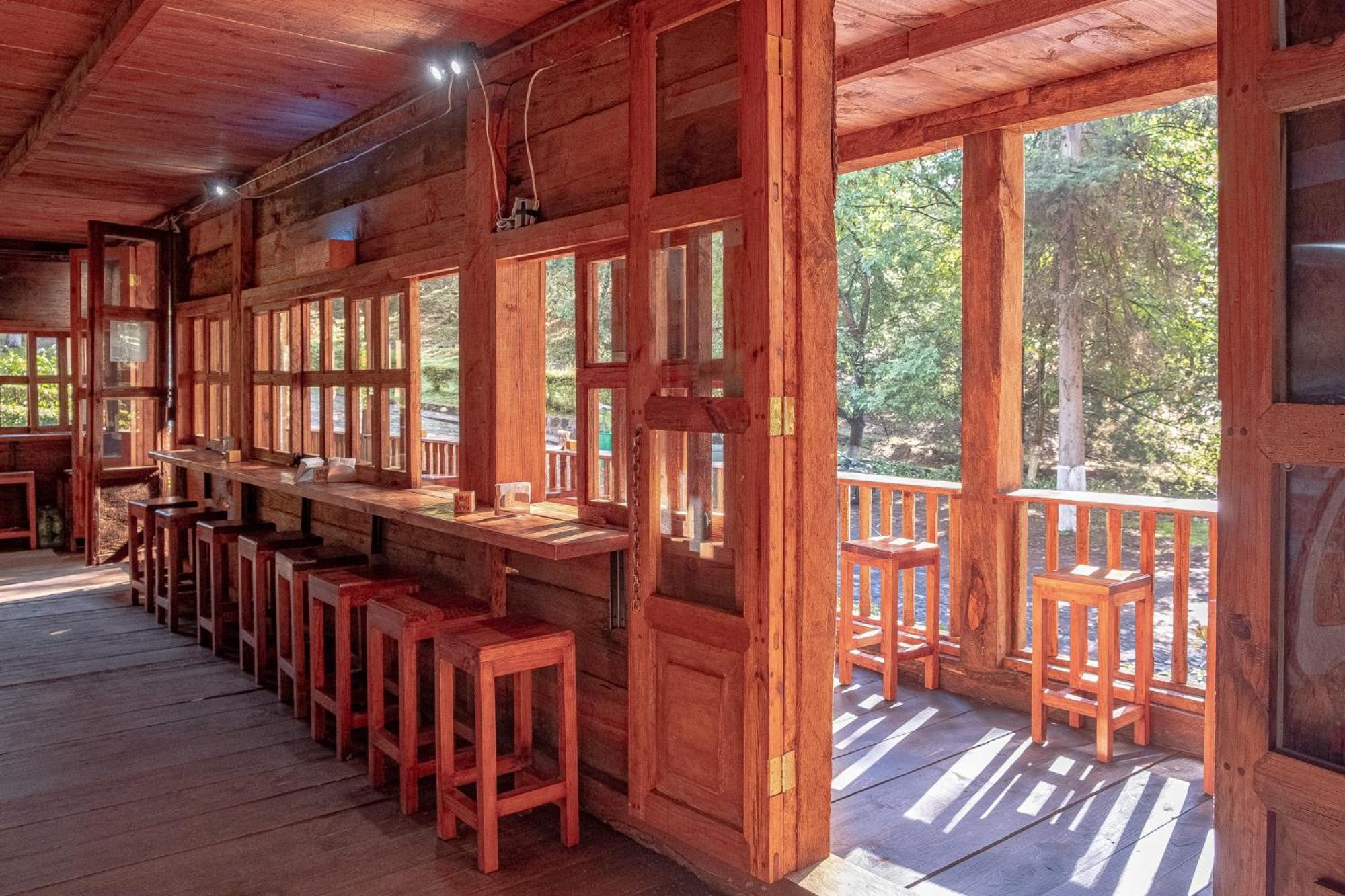 Zirahuen Forest And Resort Екстер'єр фото