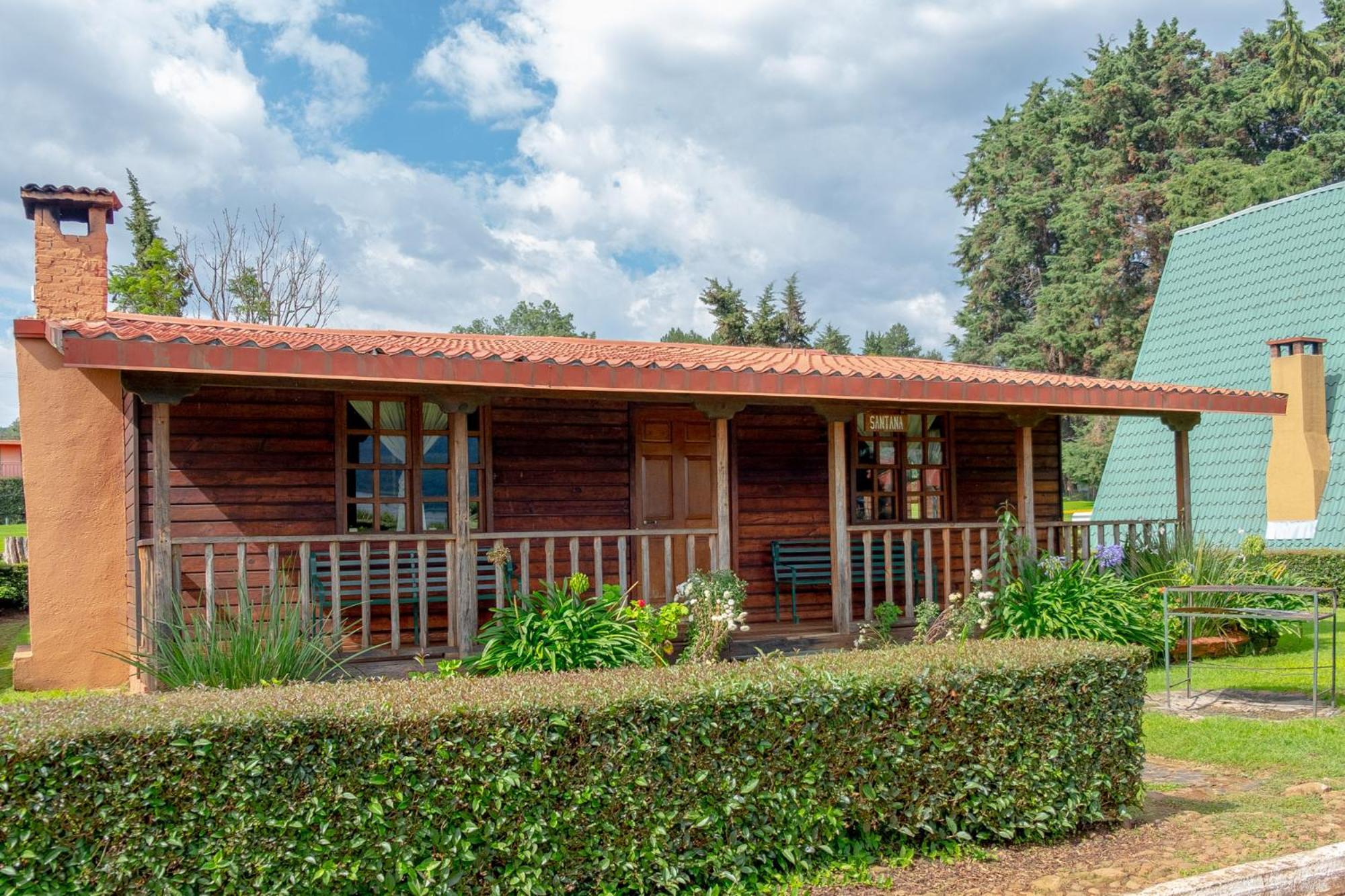Zirahuen Forest And Resort Екстер'єр фото
