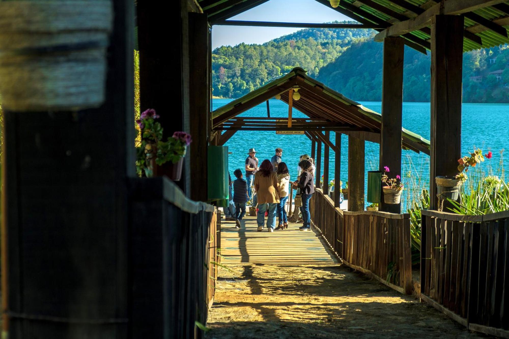 Zirahuen Forest And Resort Екстер'єр фото