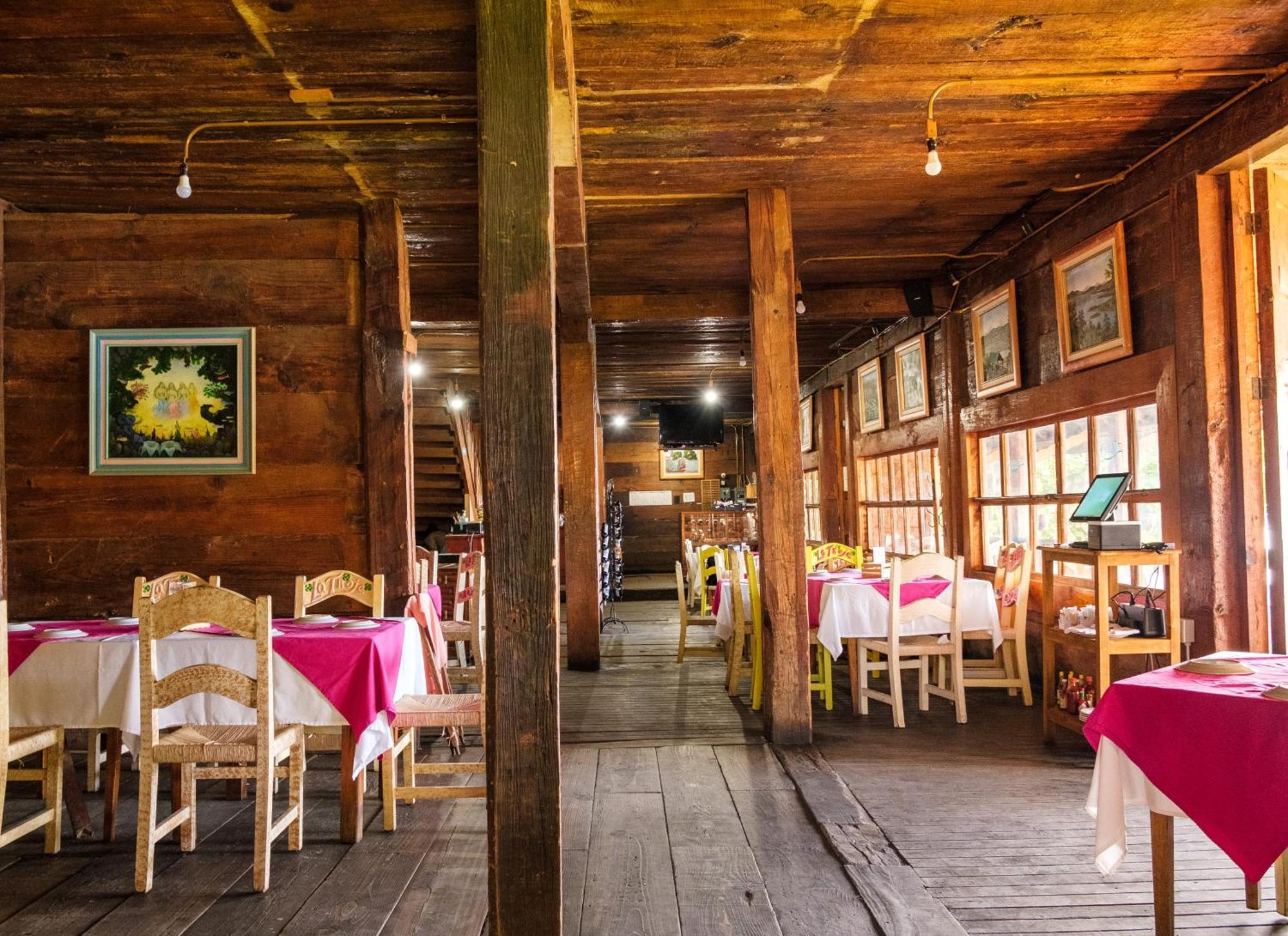 Zirahuen Forest And Resort Екстер'єр фото