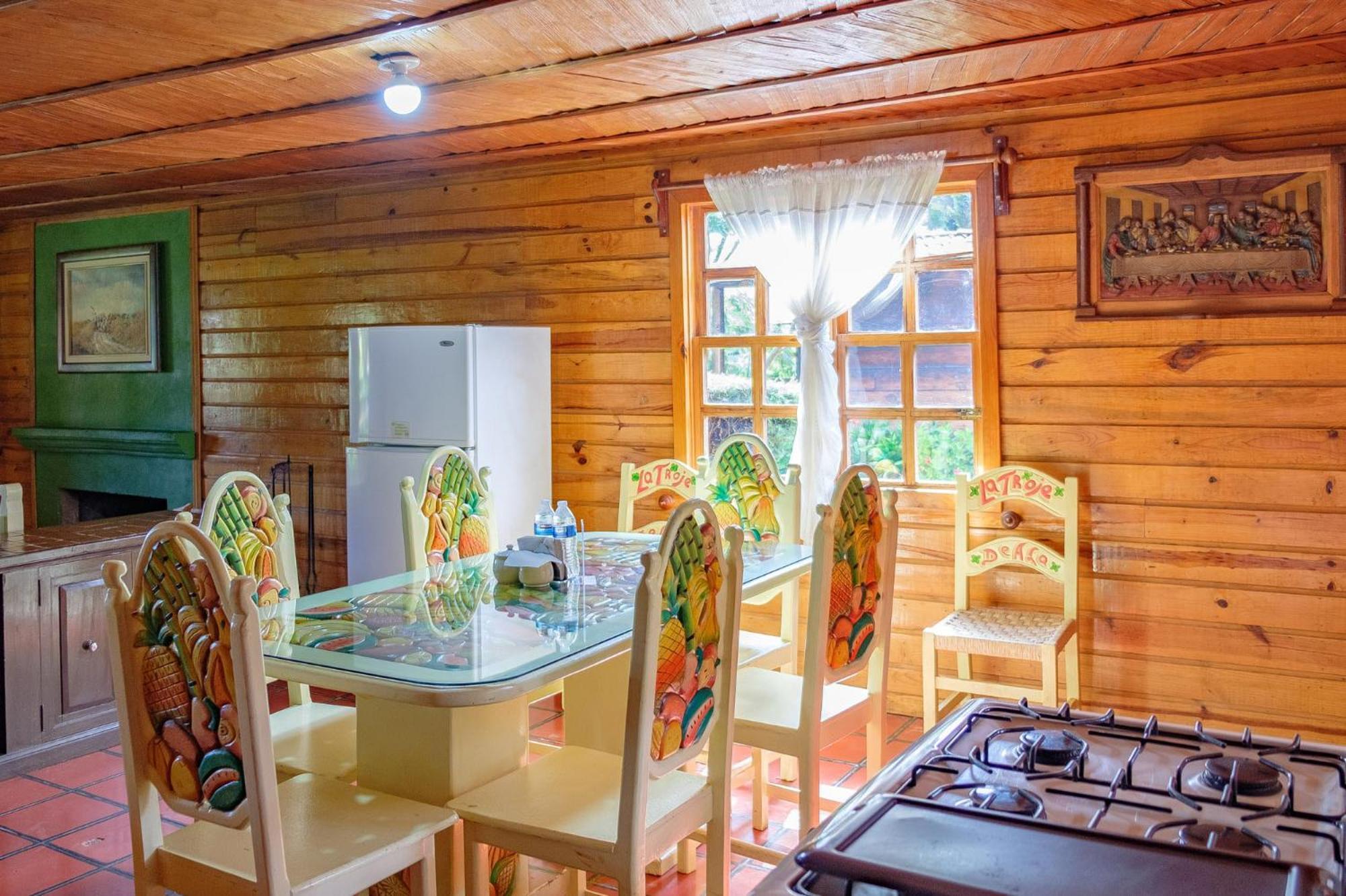 Zirahuen Forest And Resort Екстер'єр фото